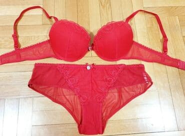 Komplet nov S M velicina C&A novo — 1