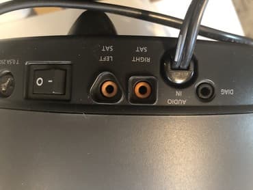 polovni usisivaci iz uvoza: Zvucnici Harman Kardon sa subwooferom, uvoz CH — 8