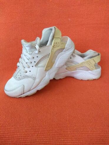 patike sa oznakom n: Nike, 38, bоја - Bela — 14