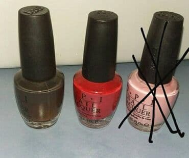 Nega noktiju: Opi lak za nokte. Oba za 700 din Crveni: blushingham palace NL 025 — 3