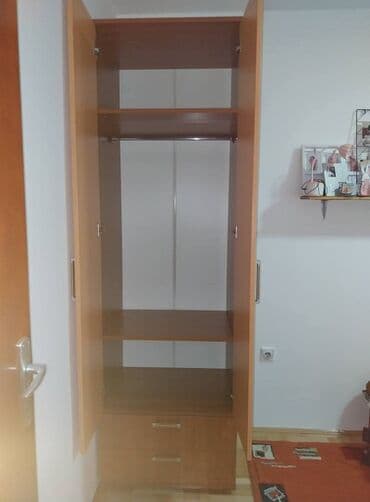 polovan namestaj iz inostranstva u palanci: Ormar i radni sto,ocuvano — 4