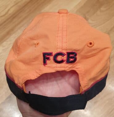 muške rukavice h m: FCB Barcelona original kacket. Fudbalski klub Barselona. Blago — 3