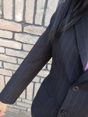 zenski kompleti sako i pantalone: Pimkie sako vel L Kao nov Pazuh po 44 Duzina 68 Ramena 38 Rukavi — 6