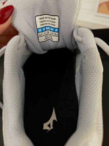 balenciaga patike triple s: Mizuno, 39, bоја - Bela — 6