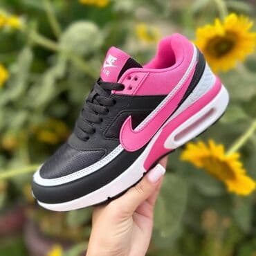 zara obuca velicine: Nike air max 2 patike 

Novo
Brojevi 36 do 41

fb Moja Kupovina 1 — 3