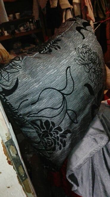 Pillows: Throw pillow, color - Black — 1