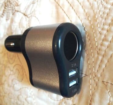 auto kamera 3 u 1: USB auto punjač sa dva USB porta 2 u 1 - Dimenzija: 9,4 x 5,8 x — 4