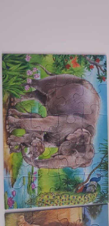 torbe b: Puzzle ravensburger- 2 slagalice od po 20 delova, na jednoj fali jedan — 4