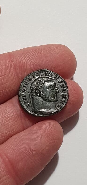 zastava srbije i republike srpske: ★ LICINIUS I (308-324)Siscia (313-315)I CON-SERVATORI/ SIS Jupiter - — 3