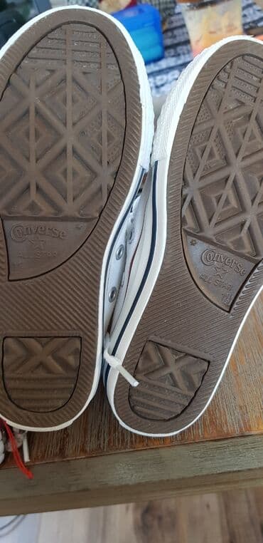 grubin papuce sa krznom: Converse, Veličina - 28 — 3