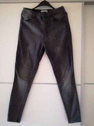 lidl pantalone: Pull&Bear sive farmerke, sa elastinom. Dubok model. Dužina 92 — 6