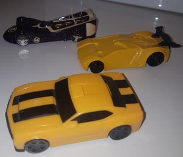 gumeni konjic za decu: Mattel, hasbro, wbel
automobilcic - auto
cena za komad — 1