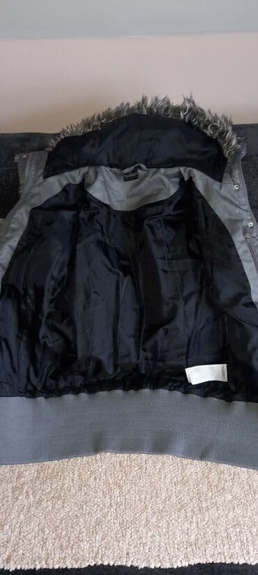 zimska jakna s: Hummel, M (EU 38), Jednobojni, Sa postavom — 2