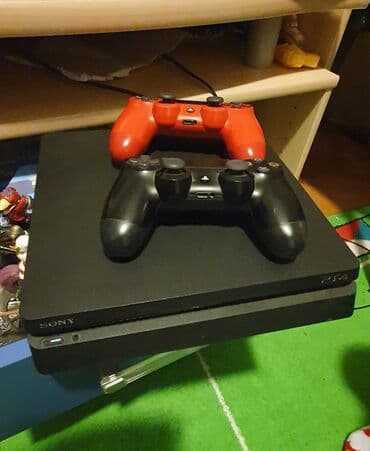 stajler za kosu 5 u 1: Sony playstation 4+ 2 dzojstika — 1