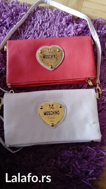 iqos 2.4 boje: Elegantna torbica, Moschino — 1