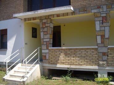 Nekretnine: 104 kv. m, 3 sobe — 24