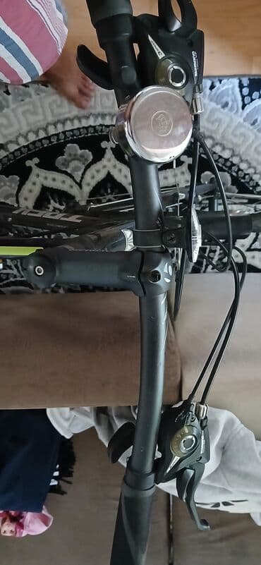 bicikli sa prednjim i zadnjim amortizerima: Trek — 4