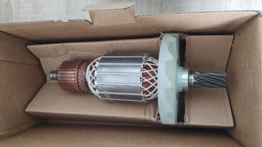 zvjezdano nebo u autu: Rotor elektromotora sa bakarnim namotajima i plastičnim ventilatorom — 2