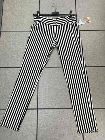 pantalone s: One size, Kratkih rukava — 2