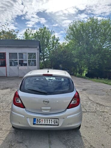 prednja kamera za auto: Opel Corsa: 1.3 l | 2010 г. 203600 km. Hečbek — 2