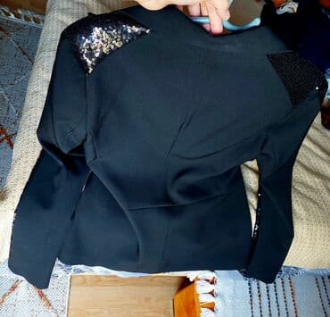 parka s: S (EU 36), Jednobojni, bоја - Crna — 4