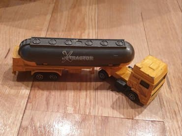 marble run igracka: ﻿MAJORETTE cisterna kamion igracka automobilcic. Pise tractor — 1