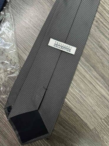 elegantne pantalone sa visokim strukom: Kravata, Trussardi Collection — 5