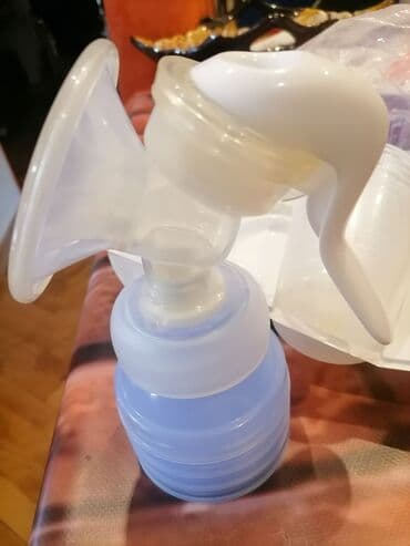 stvari za devojčice: Avent philips pumpica za izmuzavanje mama dojilja. Kompletna je, kao — 6