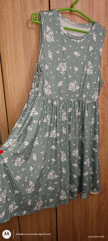 zeleni karmin crvene boje: 2XL (EU 44), bоја - Zelena, Oversize, Top (bez rukava) — 1