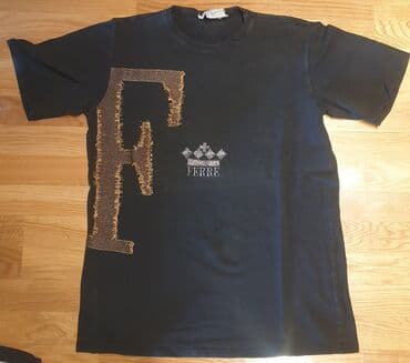 gianfranco ferre parfemi: Gianfranco FERRE GFF crna muška majica. Piše 54 velicina,za XL. Pazuh — 1