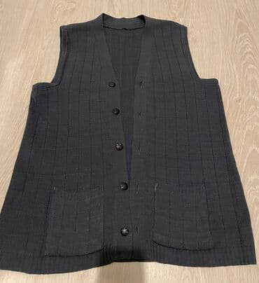 prsluci: 7Arrows, M (EU 38), L (EU 40), XL (EU 42) — 1