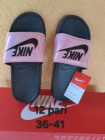 ženska obuća metro: Nike original papuce Par 1500din Preostali brojevi na slici, za roze — 1