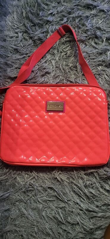 bele torbe: Elegantna torbica, Bershka — 3