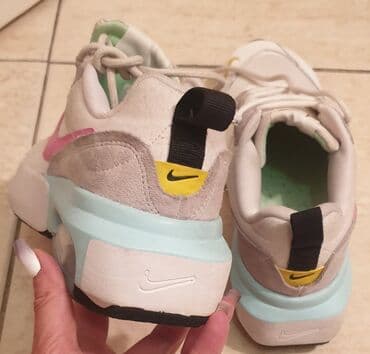 obuća kragujevac: Nike, 36.5, bоја - Šareno — 10