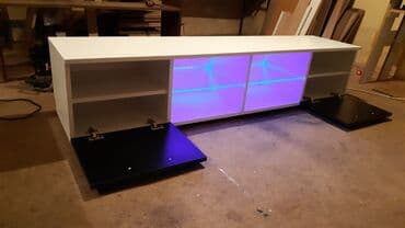 polovan namestaj iz inostranstva u palanci: Komoda Fashion sa LED osvetljenjem
Dimenzije 180x40x38 cm — 2