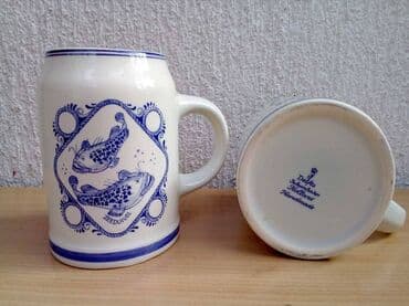 stari satovi prodaja: 2 DELFT krigle 2 Delft krigle rukom oslikane Visina 13 cm, prečnik — 3