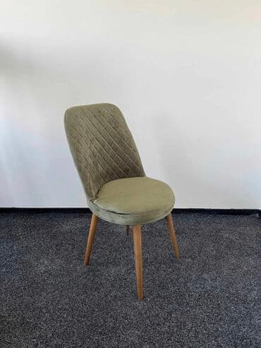 iznajmljivanje klupa i stolova: 06. stolica
50e komad — 1