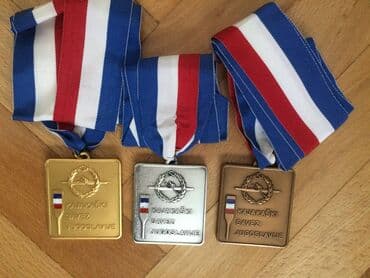 otkup ordenja i medalja: KAJAKASKI savez Jugoslavije KAJAKASKI savez Jugoslavije- bronzana — 1