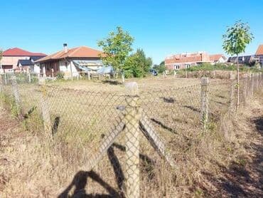 stanovi knjazevac prodaja: 6 ares, Vlasnik — 2