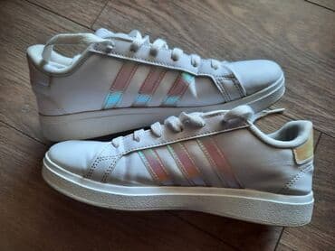 nike tn patike za decu: Adidas, Veličina - 36 — 1