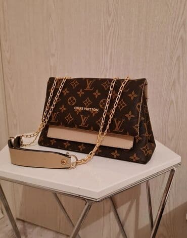 lv torbica zenska: Elegantna torbica, Louis Vuitton, Materijal: Veštačka koža — 1