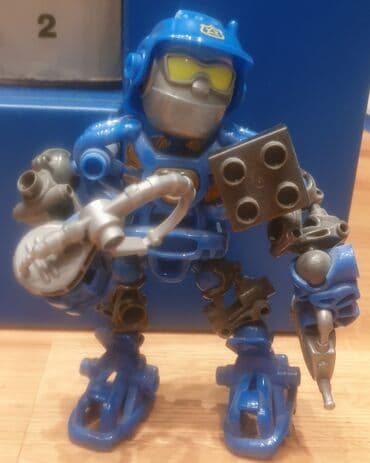 jeftine lego kocke: Mega bloks kocke. Robot veliki
Prakticno nov — 3