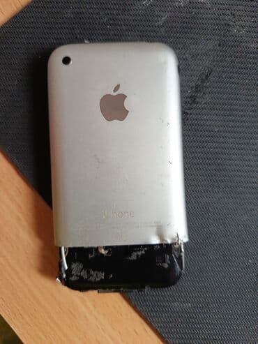 Ostali mobilni telefoni: IPhone 2G 1st gen A1203. Ne znam ništa o telefonu, prodaje se u