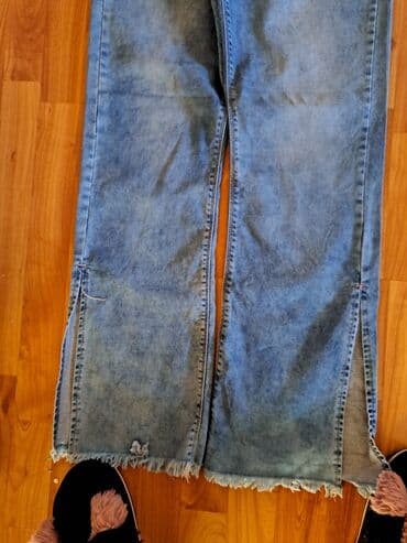 leopard pantalone: Taksas farmerice, tanji teksas. Zvoncare sa prorezima. Nove — 4