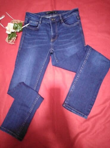 calvin klein duks bez kapuljace: ZARA farmerke br. 38. 98%cotton., 2%elastina. Poluobim struka — 1