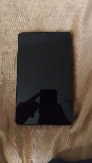 samsung tablet za decu: Na prodaju tablet Redmi Pad SE 8.7 u grafitno sivoj boji. Dolazi sa — 2