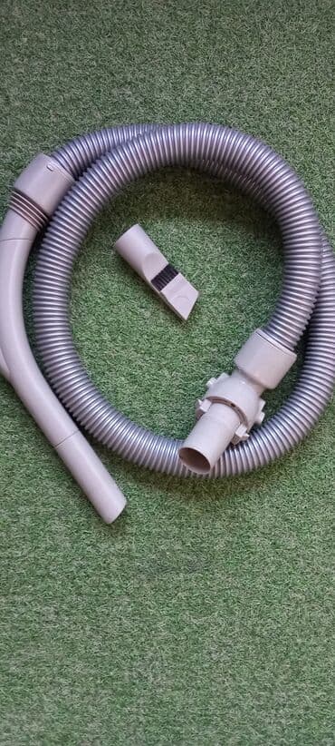 elektricni masazer za glavu: Fleksibilno crevo za usisivač oko 2m.Imam još creva za usisivač i — 6