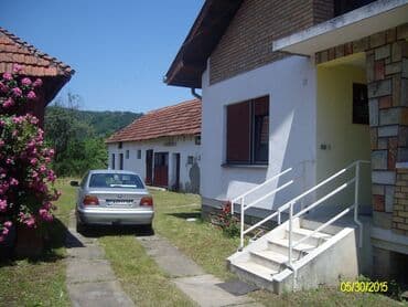 Nekretnine: 104 kv. m, 3 sobe — 12