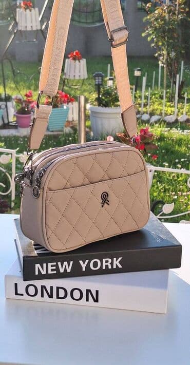 saint laurent torbe cena: Torba 
Cena 2600 dinara 
ba — 3