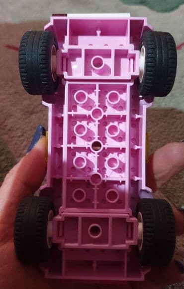 pink kombinezon: ﻿Lego friends auto kamion Ema ice cream truck, kamion, ne kompletan — 2